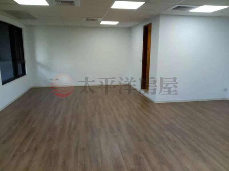 B086副都心捷運旁都峰苑+車位 (專任),新北市新莊區新北大道四段