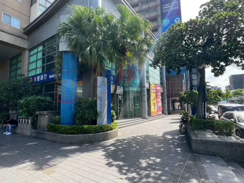 E246🌟獨家🌟潤泰低樓層 三房車,桃園市桃園區春日路