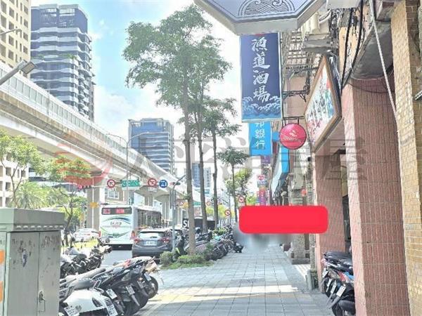 C014-幸福捷運站顯眼店面,新北市新莊區思源路