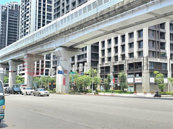 C014-幸福捷運站顯眼店面,新北市新莊區思源路