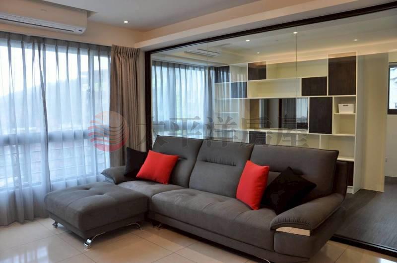 E139-可可亞溫馨三房車,新北市泰山區文程路