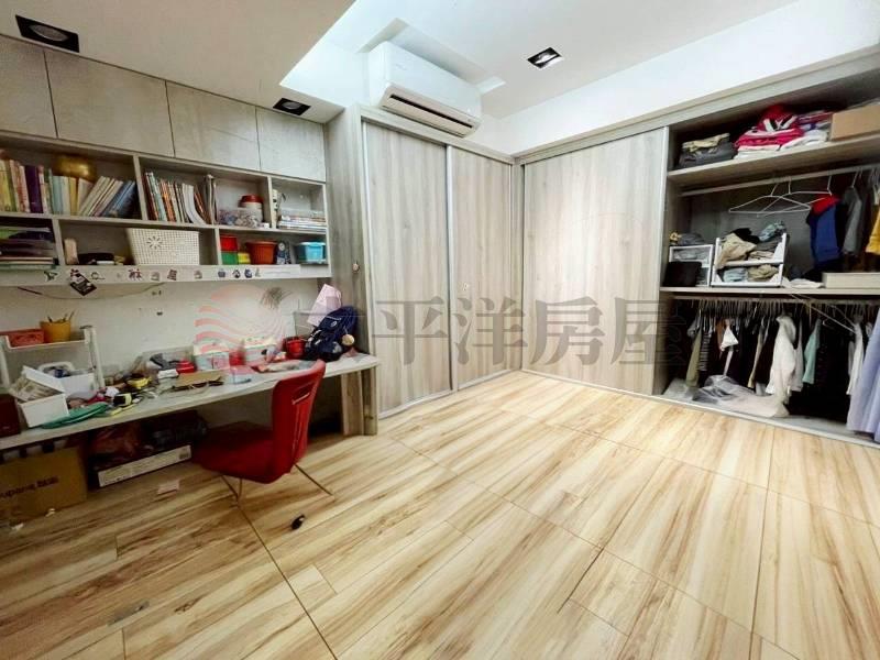 E130榮星花園邊間三樓大四房,台北市中山區民族東路