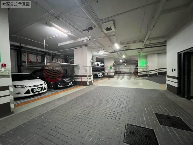B54副都心成家必看小露臺二房+車位,新北市新莊區中華路三段
