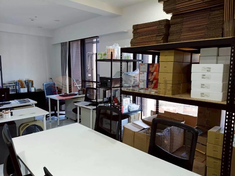 E111汐止冠東城高樓大空間,新北市汐止區康寧街