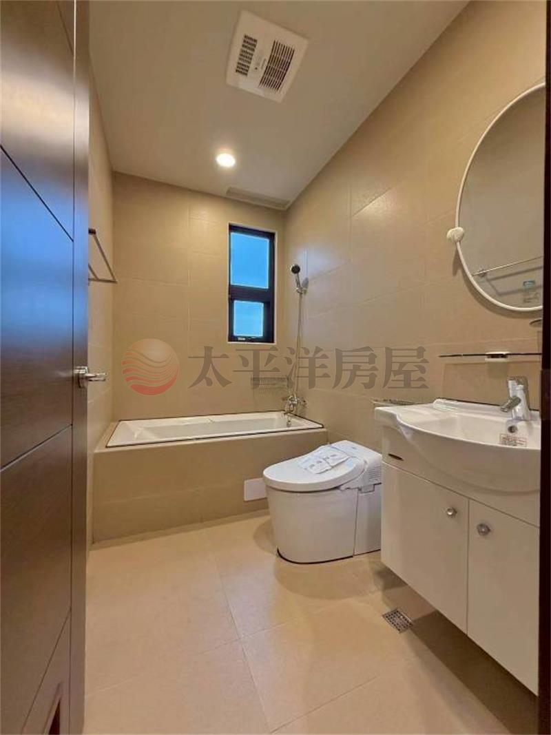 E123水悅三房車,新北市淡水區新市三路一段