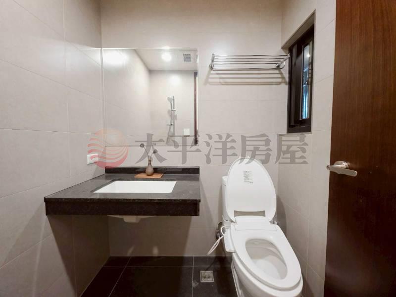 B92全新面公園景觀雙衛浴二房+車位,新北市新莊區中央路