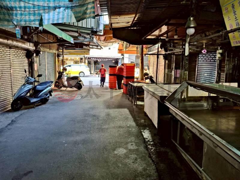 E220商業區市場666透天店面,新北市三重區仁愛街