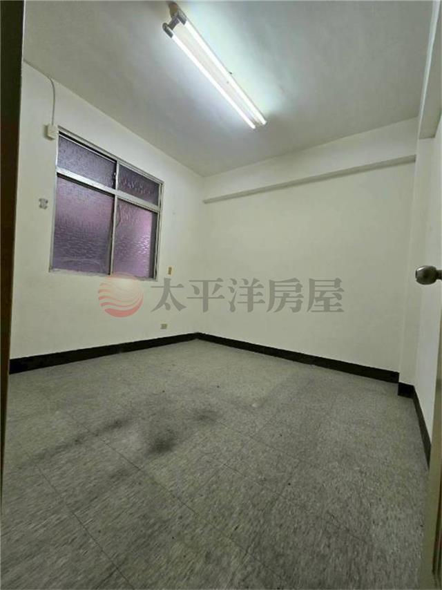 E194板新捷運站旁四樓雅寓,新北市板橋區中山路一段