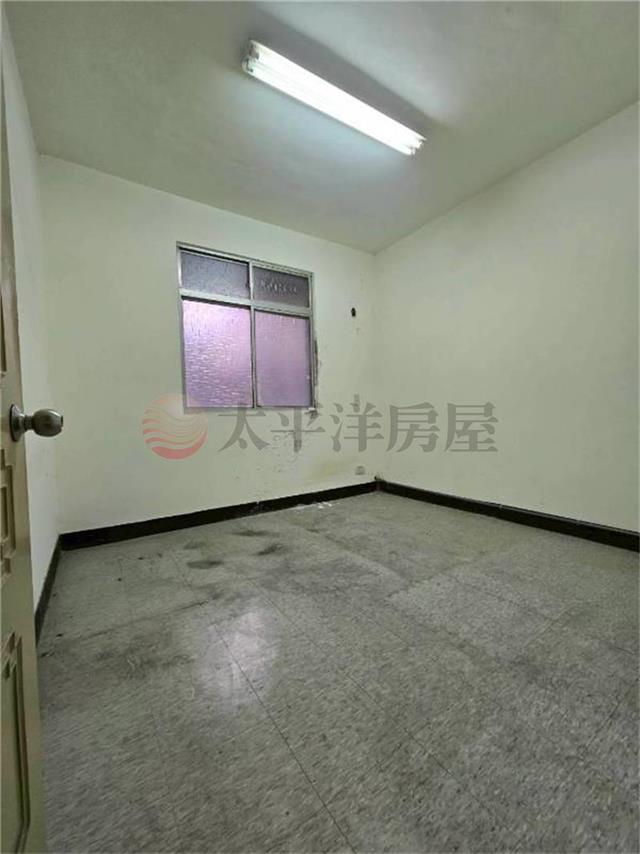 E194板新捷運站旁四樓雅寓,新北市板橋區中山路一段