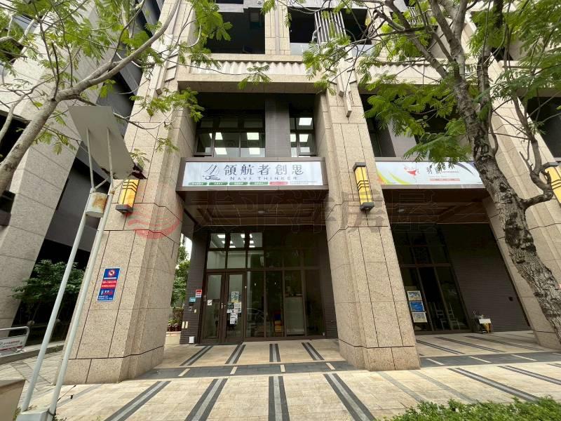 C165名軒富麗黃金店面1-2樓 店D,新北市新莊區富貴路