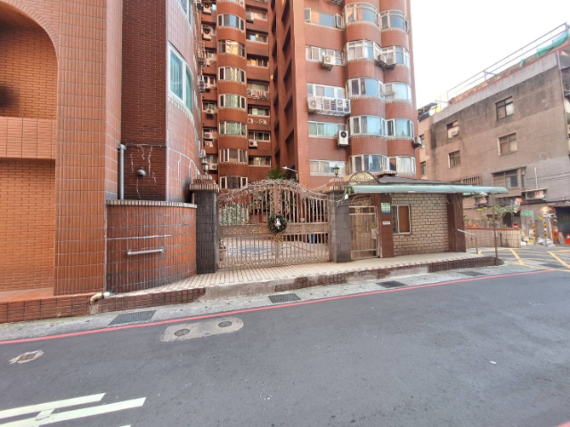 C002-思源路黃金收租店面,新北市新莊區思源路