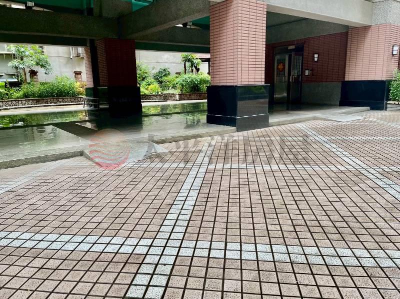 B006-新龍閣低公設邊間大3房,新北市新莊區中榮街