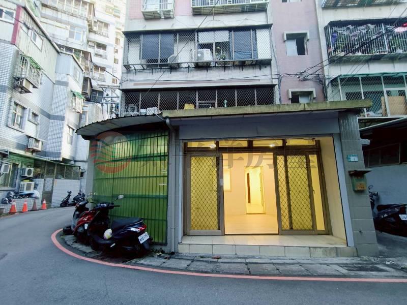 E075-金門街邊間1樓大4房,新北市板橋區金門街
