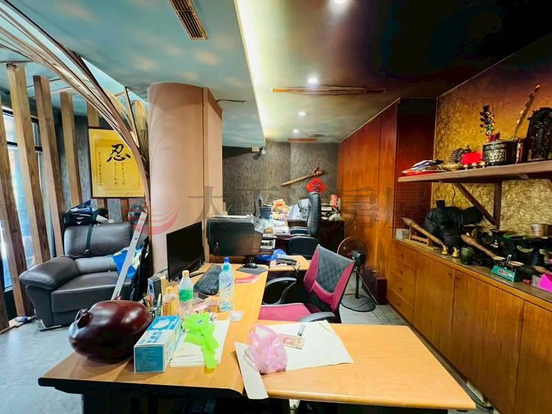 A055-幸福佳瑪邊間1樓住辦公,新北市新莊區幸福路