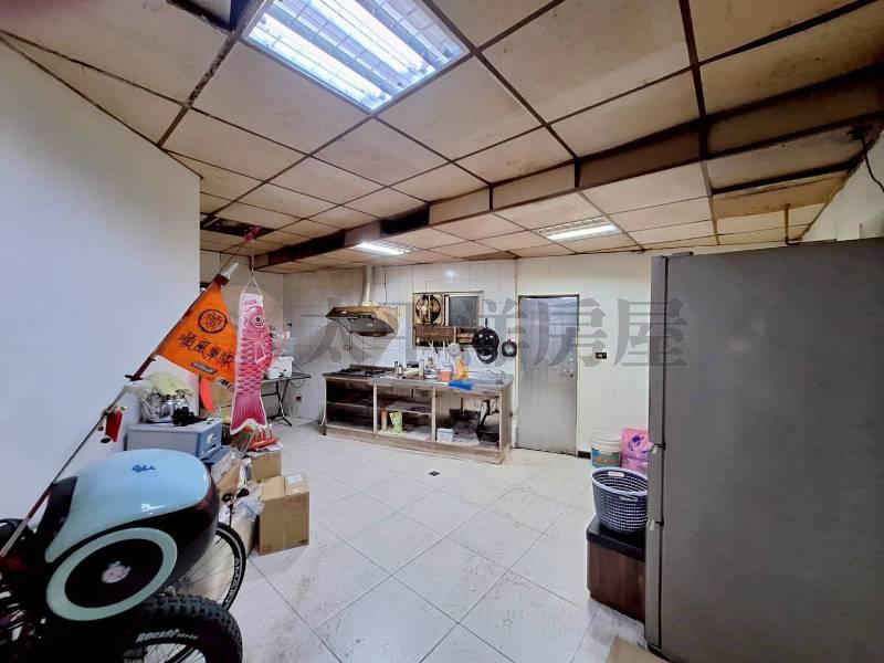 A063-中慶邊間大坪數1樓住辦,新北市新莊區中港路