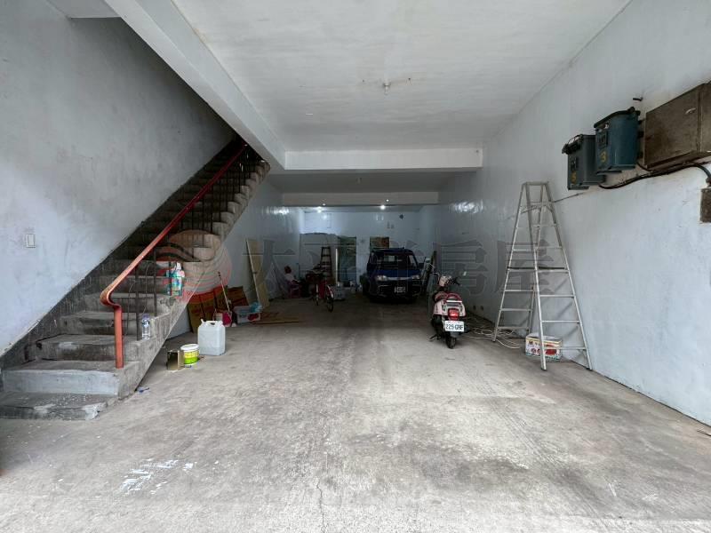 A023-化成挑高廠辦,新北市新莊區化成路