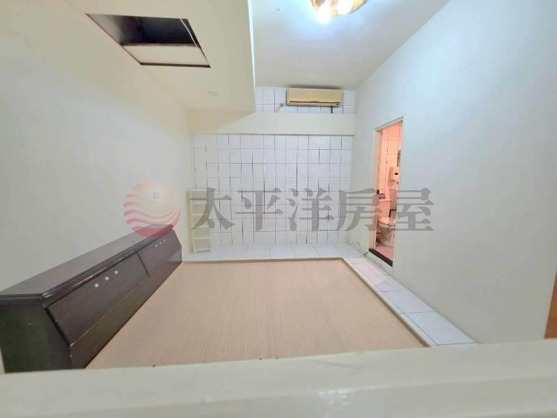 A052-窗外綠意盎然,新北市新莊區中安街