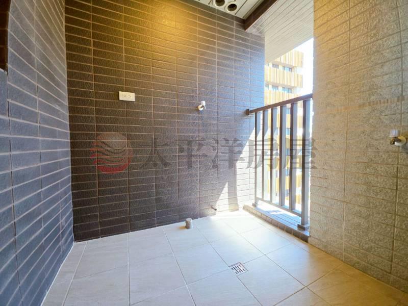 B61副都心全新成家三房+車位,新北市新莊區昌德街