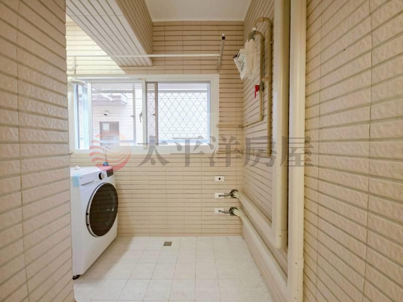 B65歐洲村精裝四改三房+車位,新北市新莊區立信三街