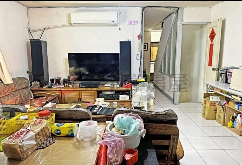 C182市場旁三角透天黃金店面,新北市三重區後竹圍街