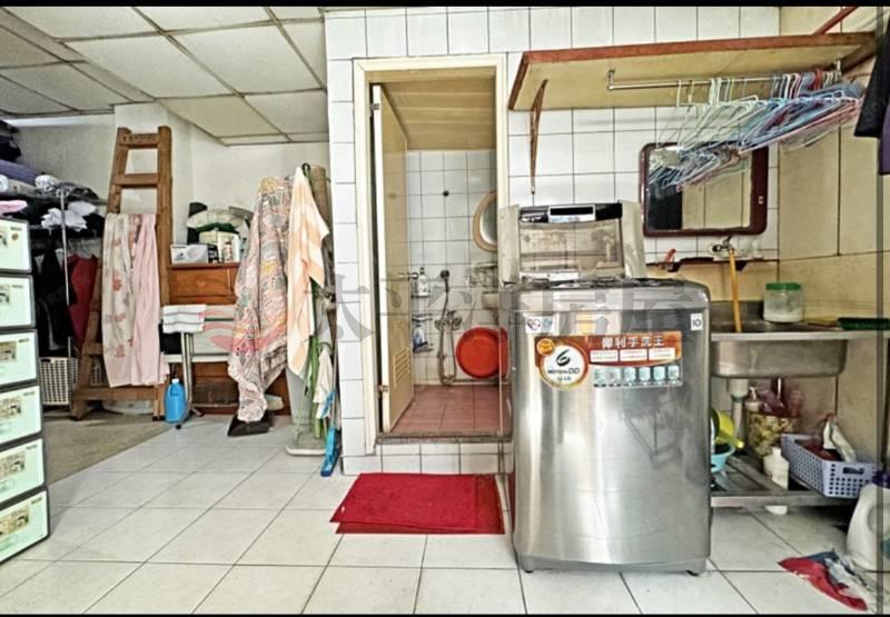 C182市場旁三角透天黃金店面,新北市三重區後竹圍街