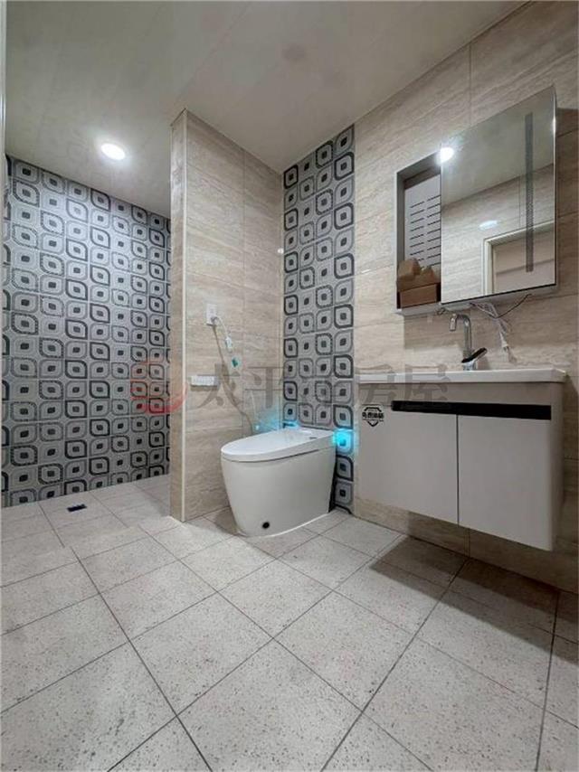 E079三重捷運頂加,新北市三重區長興街