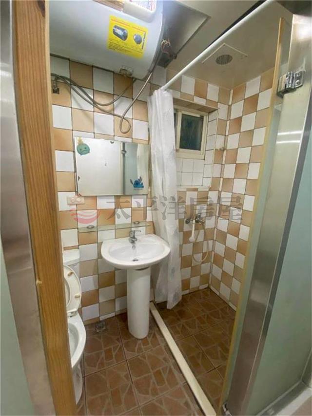 E213菜寮三隻金豬鼎家,新北市三重區大同南路