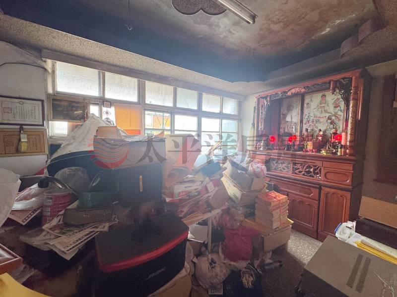 A058-中港一街頂加4+5,新北市新莊區中港一街