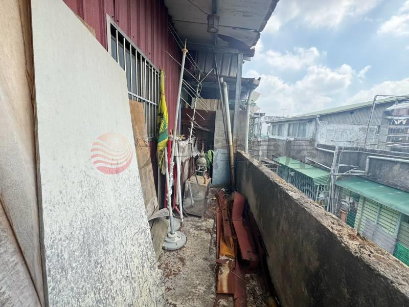 A058-中港一街頂加4+5,新北市新莊區中港一街