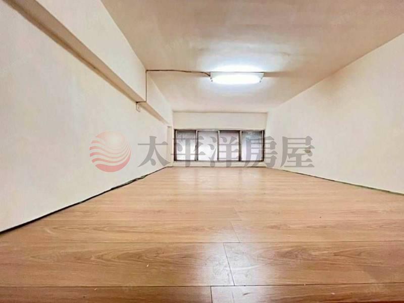 E035-捷運三重國小挑高１樓,新北市三重區正義北路