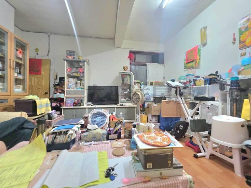 A045-捷運新莊站三樓,新北市新莊區中正路