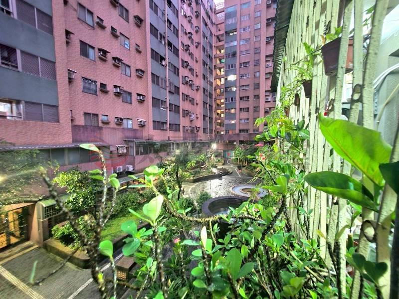 A045-捷運新莊站三樓,新北市新莊區中正路