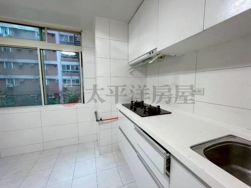 B035-雄踞中原大三房車美居,新北市新莊區中原路