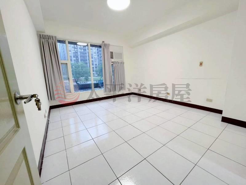 B035-雄踞中原大三房車美居,新北市新莊區中原路