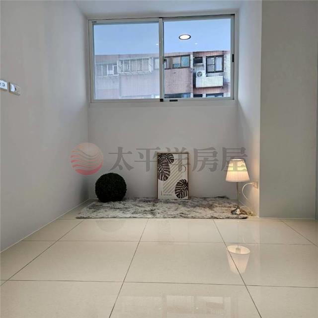 E054-高景觀 全新時尚裝潢 電梯3房,新北市三重區重安街