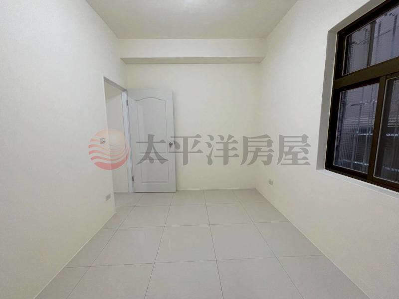 E028-仁愛邊間亮亮三房全新裝潢二樓,新北市三重區仁愛街