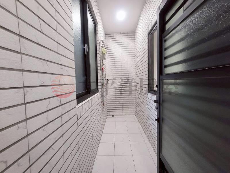 E001-菜寮捷運公寓方正3樓,新北市三重區中正南路