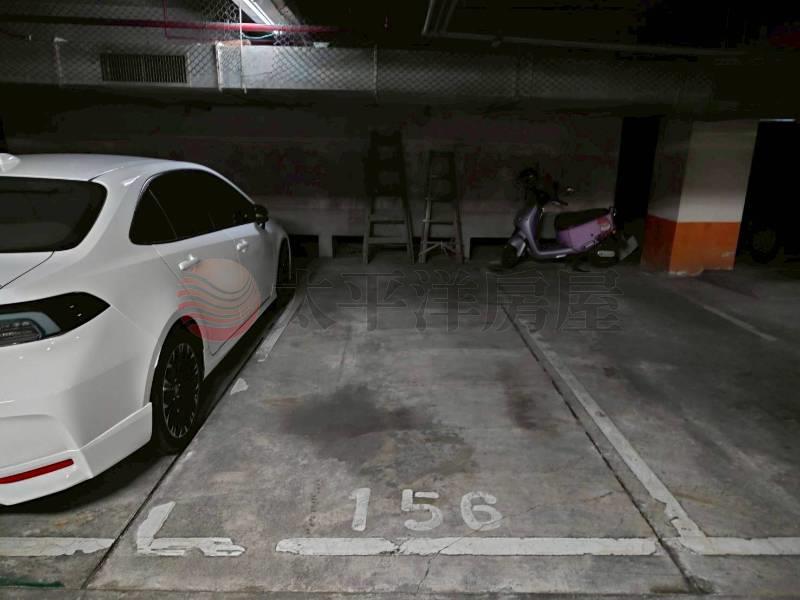 E092-板橋環遊世界精美四房+車位,新北市板橋區中正路