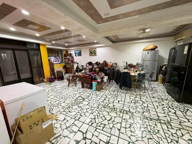 A074-學區大戶美寓二樓,新北市新莊區中港三街