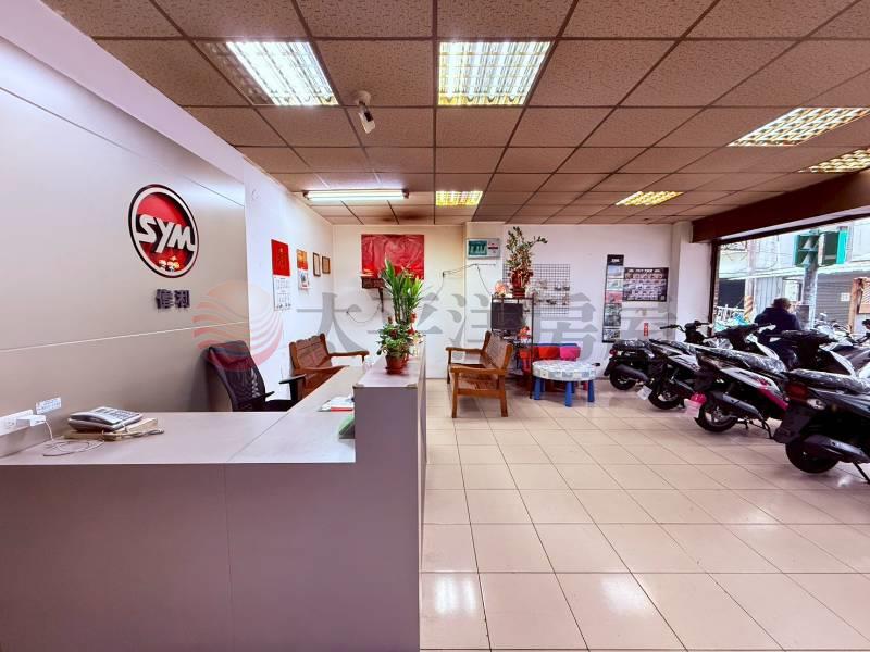 C015-三角窗醒目金店,新北市新莊區景德路