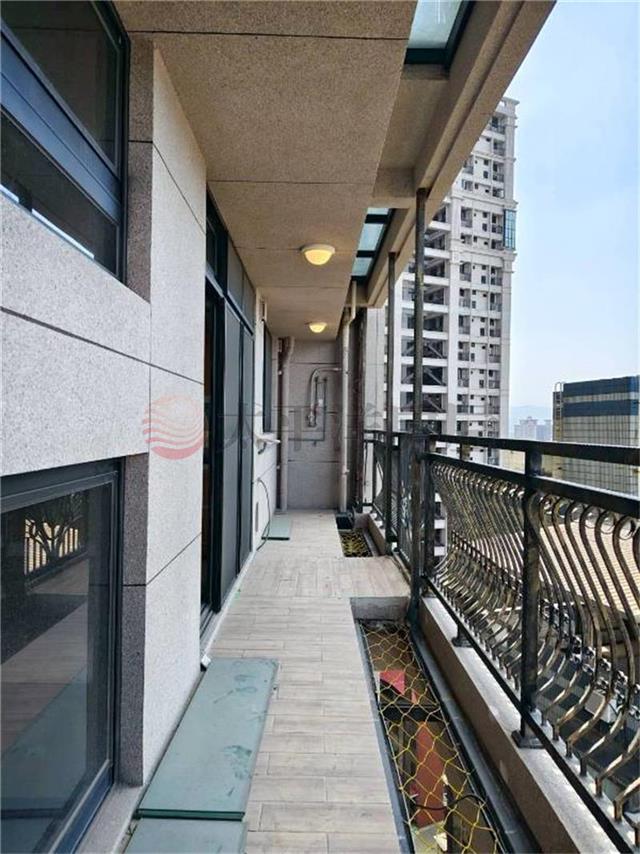 B029-芳草地高樓景觀宅＋坡平車,新北市新莊區新泰路