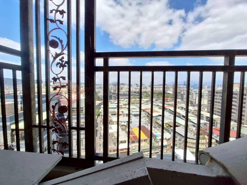 B029-芳草地高樓景觀宅＋坡平車,新北市新莊區新泰路