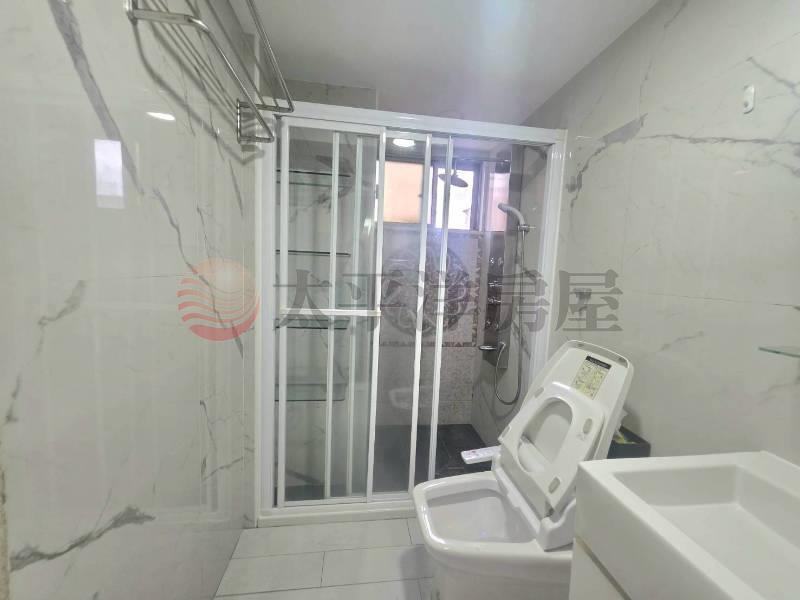 B014-忠誠星鑽三期4房車,新北市新莊區中榮街