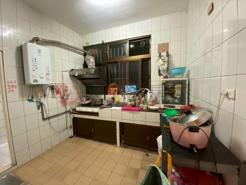 A013-新泰公寓頂加,新北市新莊區新泰路