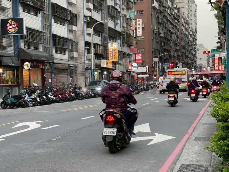 C013-低總價 幸福佳瑪店面,新北市新莊區幸福路