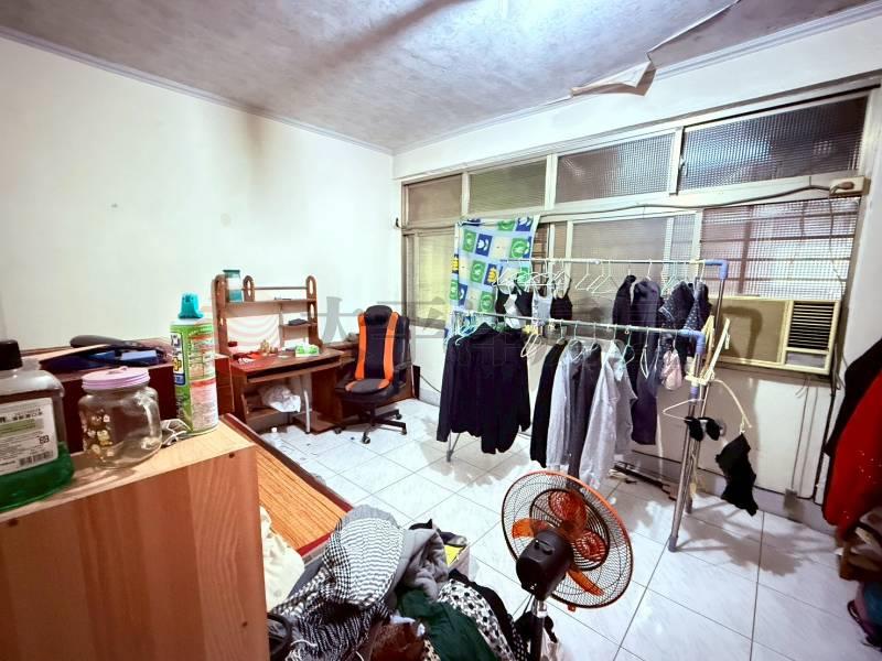 A044-低總價雅寓三樓,新北市新莊區中港一街