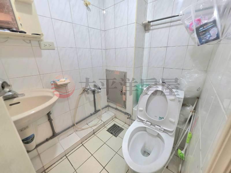 B008-陽光綠堤華廈三房,新北市新莊區五工一路