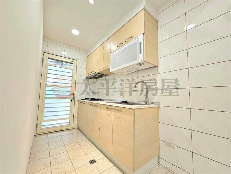 E064-亮麗裝潢三房,新北市蘆洲區復興路