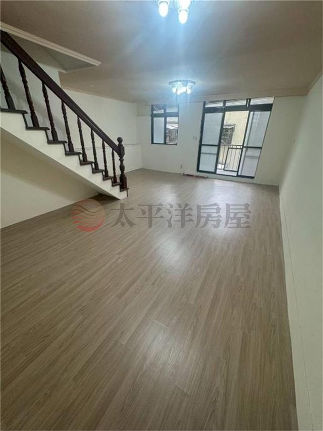 A05萬坪公園頂加,新北市新莊區中港路