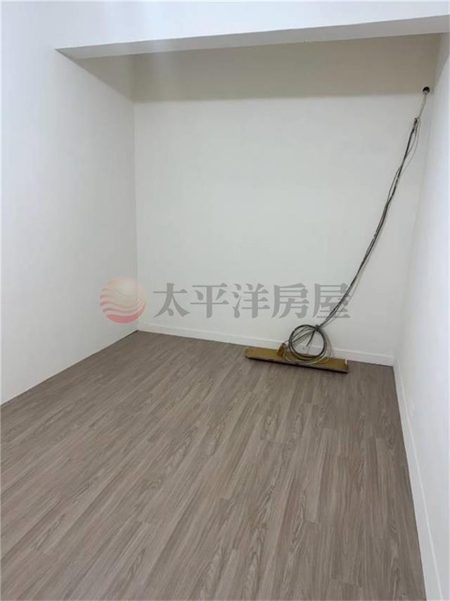 A05萬坪公園頂加,新北市新莊區中港路